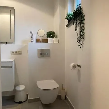 Apartamento New, Trendy, Well Serviced App 1 Bedroom, Hart Of Ghent, Stunning View Gante