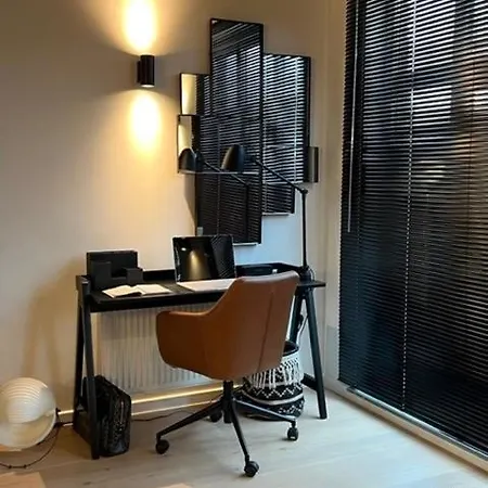 New, Trendy, Well Serviced App 1 Bedroom, Hart Of Ghent, Stunning View Apartamento
