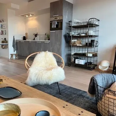 New, Trendy, Well Serviced App 1 Bedroom, Hart Of Ghent, Stunning View Apartamento *