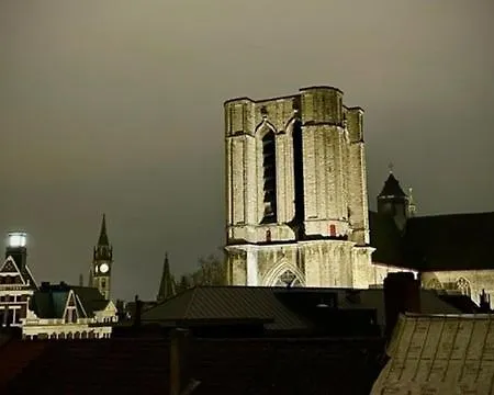 New, Trendy, Well Serviced App 1 Bedroom, Hart Of Ghent, Stunning View