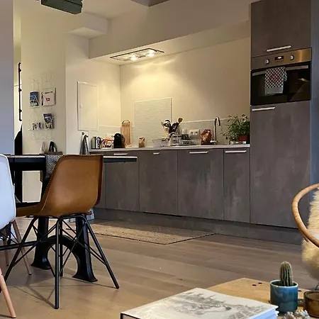 Apartamento New, Trendy, Well Serviced App 1 Bedroom, Hart Of Ghent, Stunning View Gante